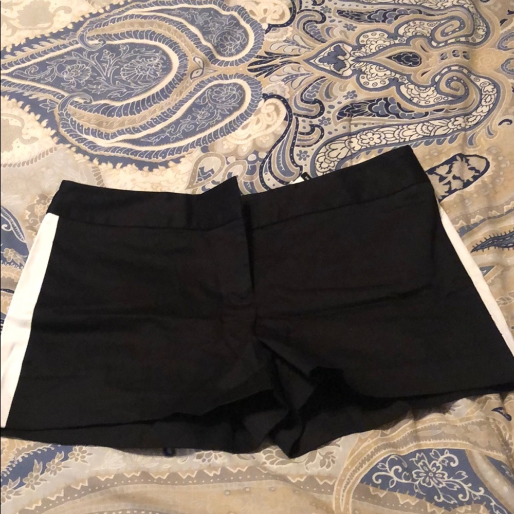 Express- Tuxedo Style Shorts. New with Tags. 4